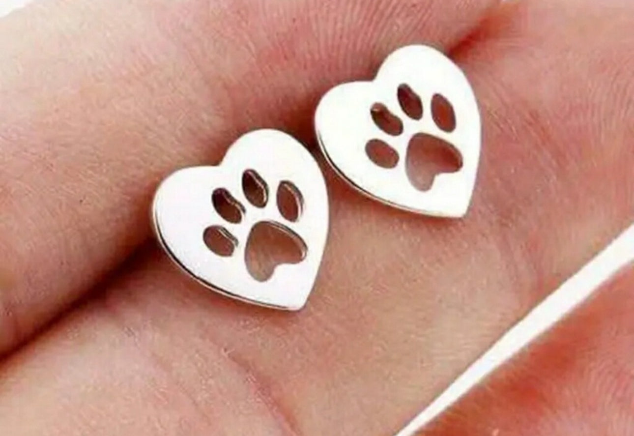 Paw Heart Stud Earrings